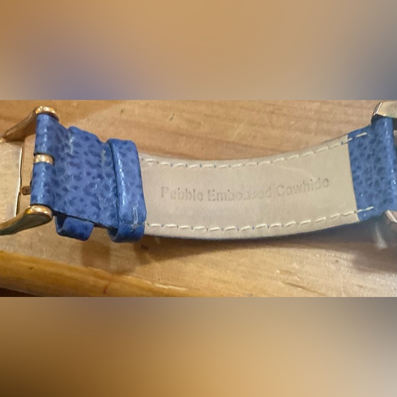 Bronzo Italia: woman’s rose/gold/tone Roman numerals numbers boyfriend watch. - Picture 4 of 7